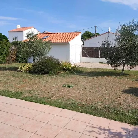Hébergement de vacances Maison Spacieuse 9 Pers, Proche Plage, Terrasse Et Jardin - - Fr-1-323-446